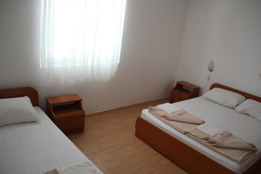 Guest House Katic Trpanj Rom bilde