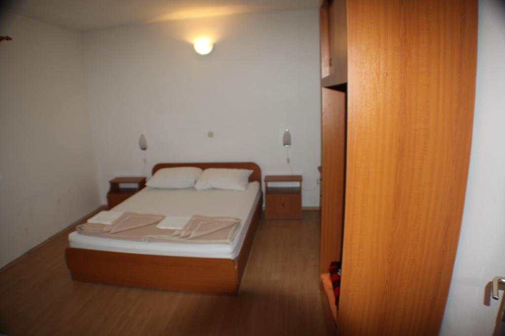 Guest House Katic Trpanj Rom bilde